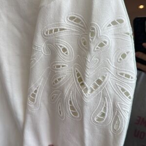 GAP sweatshirt with embroidery sleeves size M